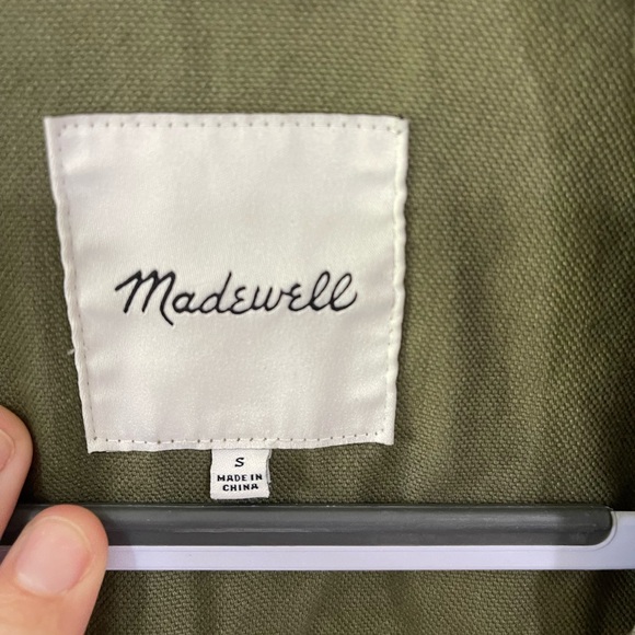 Madewell Green Utility Jacket with Relaxed Fit and Adjustable Sleeves - Picture 5 of 5